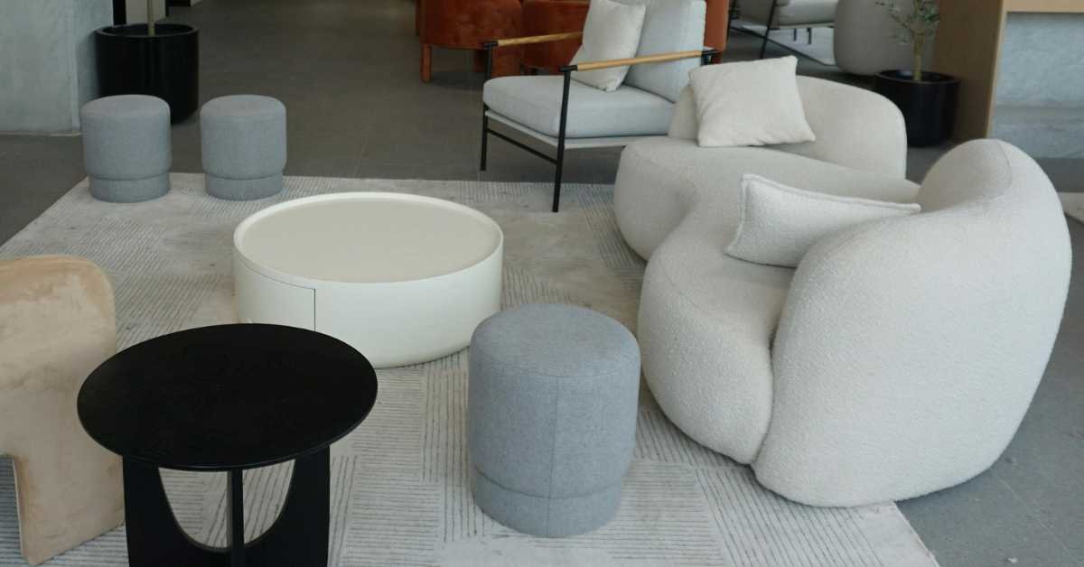 Soft Modern Lounge Balcony