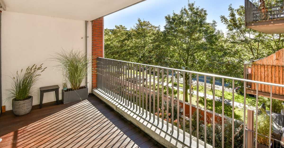 Modern Minimal Balcony