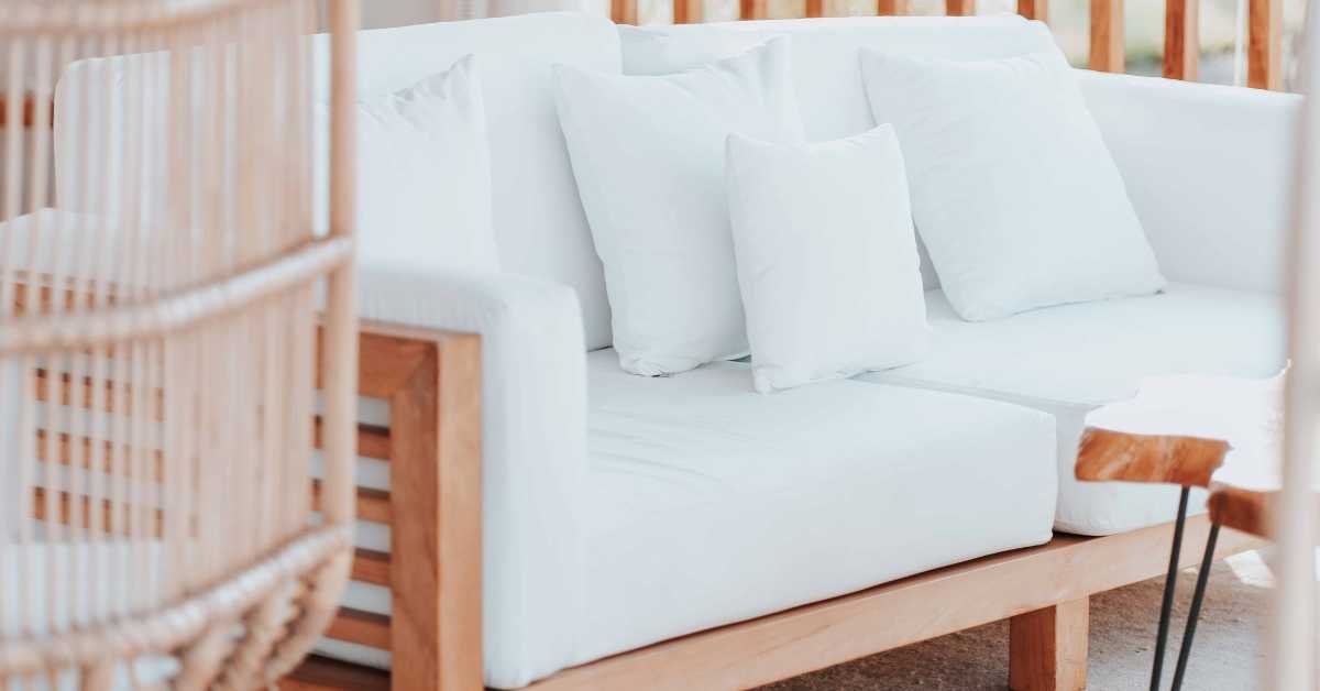 Scandinavian White + Wood Balcony